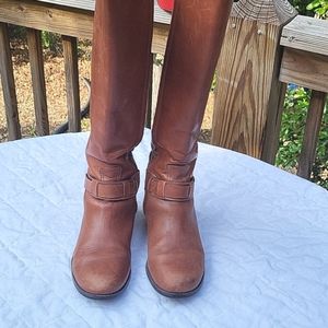Ladies leather boots, dark tan, leather emblem on heel, sz 8